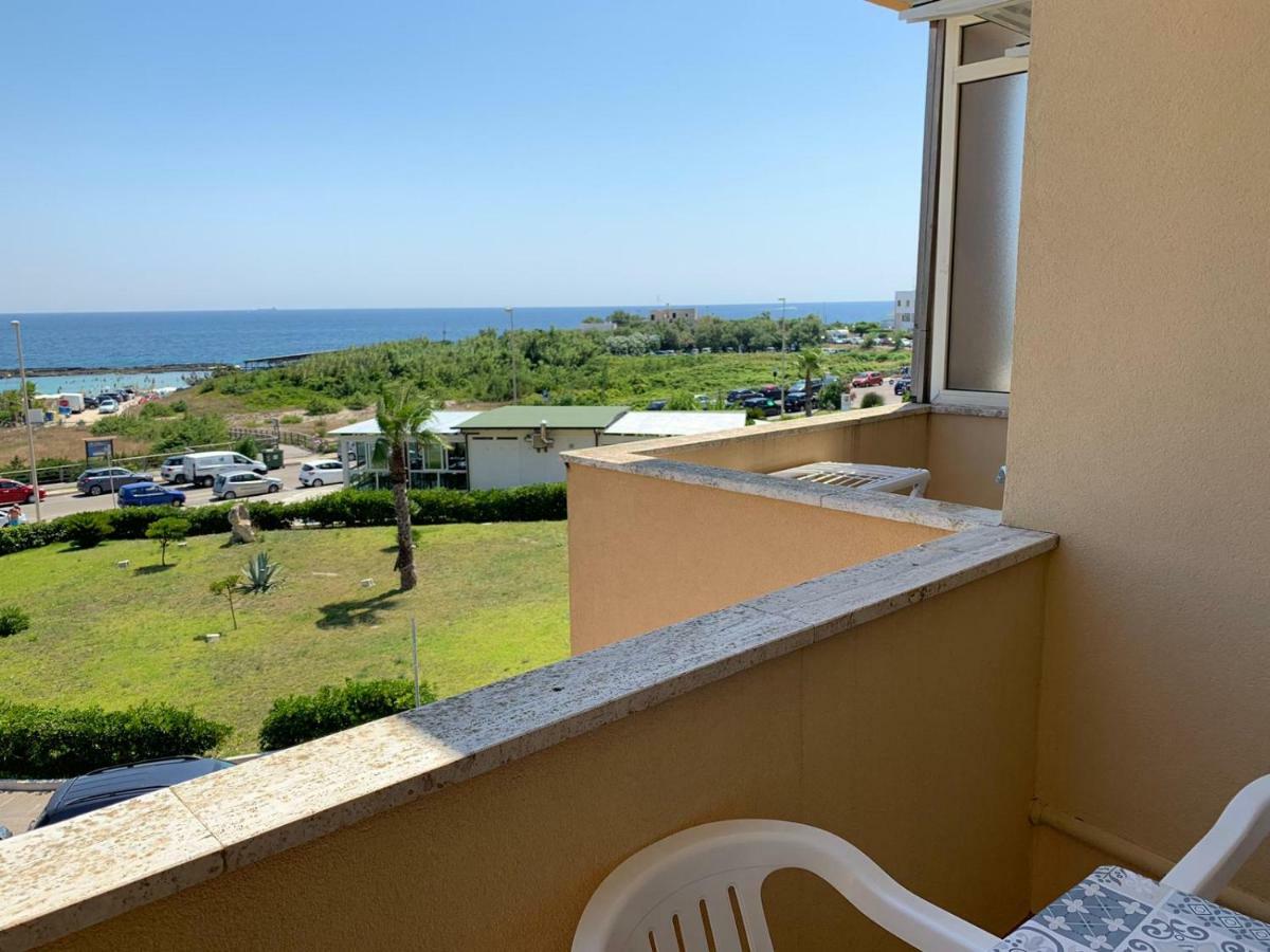 Bilocale Punta Rosa - Fronte Spiaggia Otranto Eksteriør billede