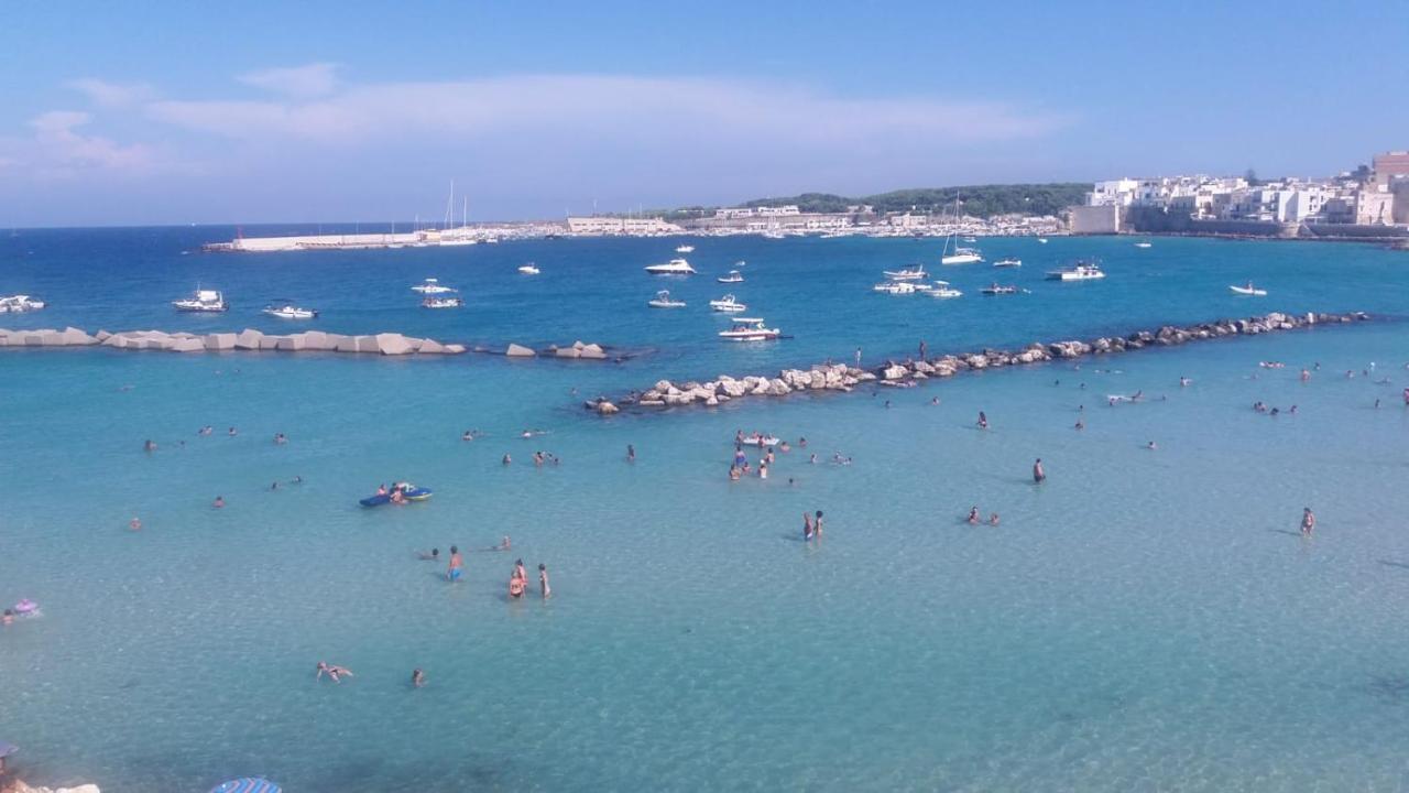 Bilocale Punta Rosa - Fronte Spiaggia Otranto Eksteriør billede