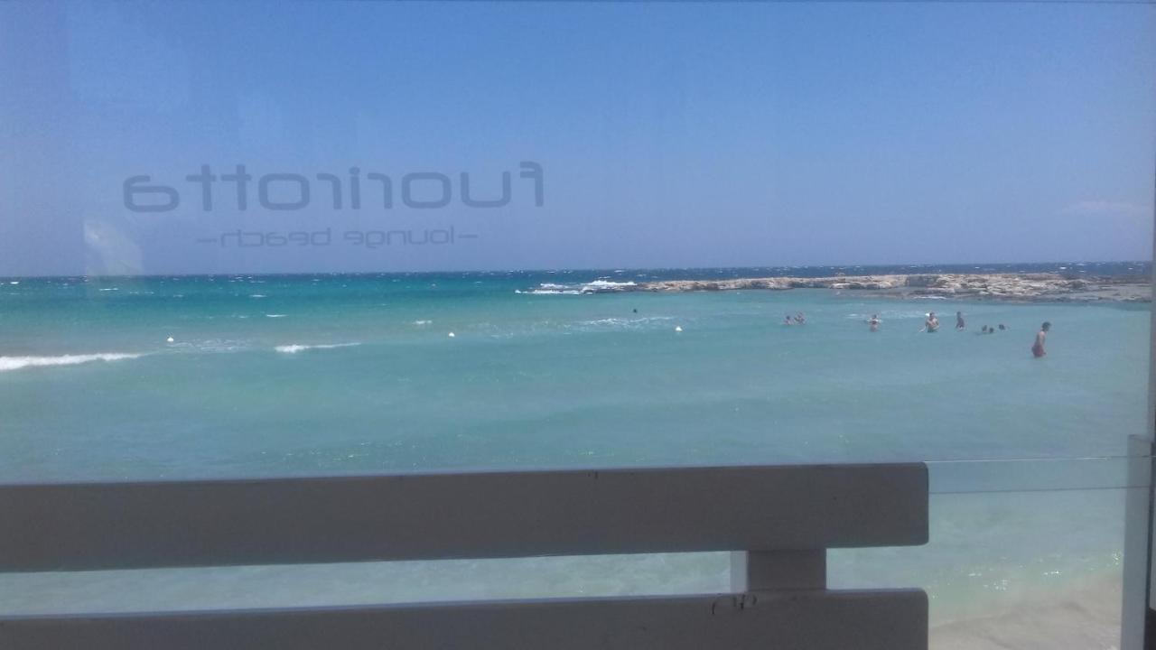Bilocale Punta Rosa - Fronte Spiaggia Otranto Eksteriør billede