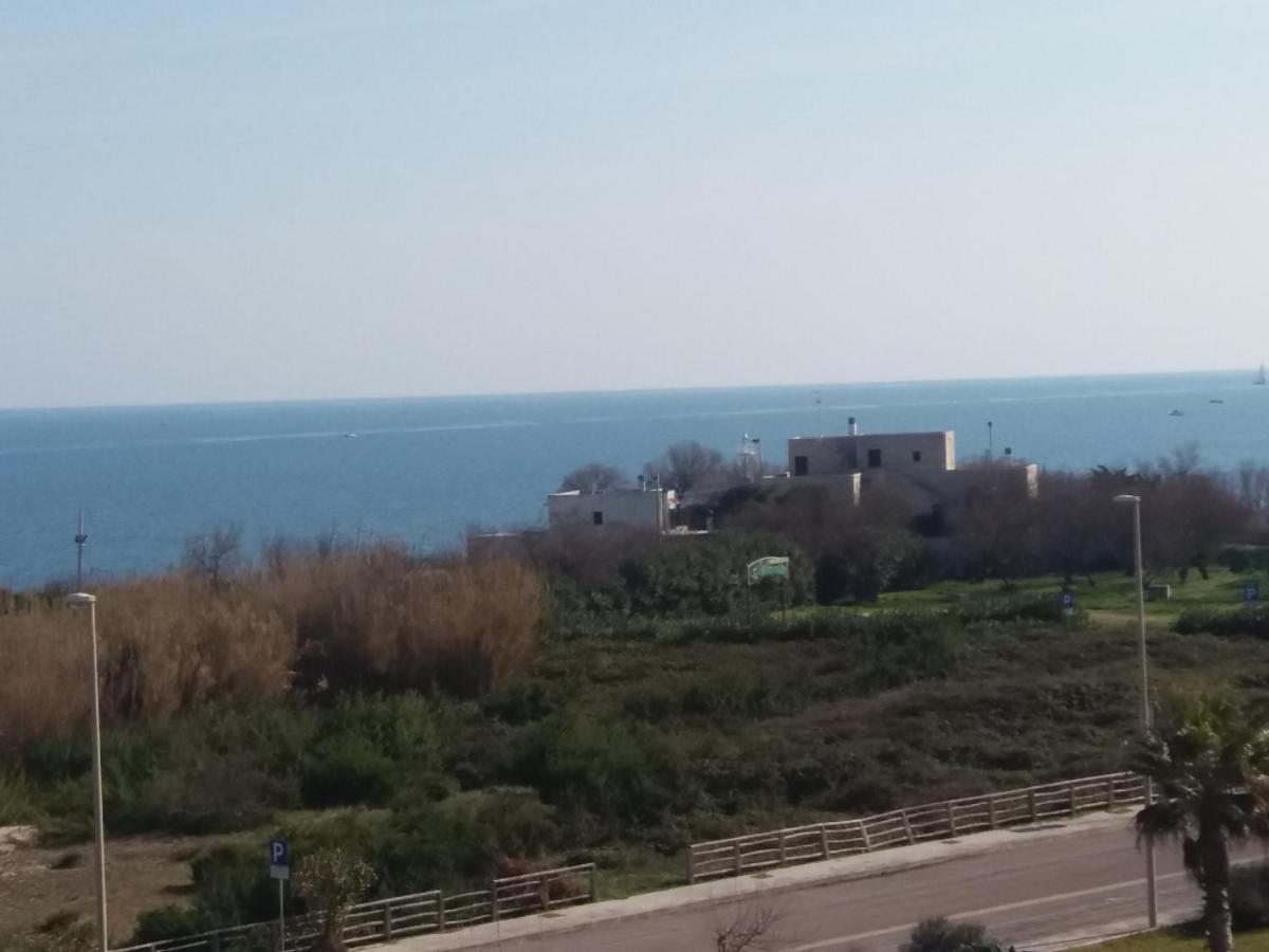 Bilocale Punta Rosa - Fronte Spiaggia Otranto Eksteriør billede